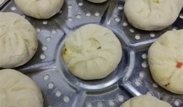 教你制作美味糖心包子的Vlog视频，轻松掌握技巧与秘诀！