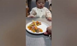 小包子糖心Vlog：分享最新美食探店与生活趣事