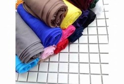 糖心丝袜测评：为何成为时尚达人必备单品？