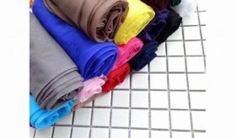 糖心丝袜测评：为何成为时尚达人必备单品？