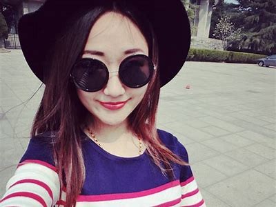 精选国产糖心美女图片大全，展现青春靓丽魅力