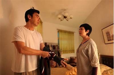 昔日糖心：甜蜜回忆与隐秘情感的交织