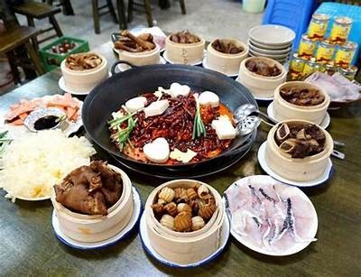 糖心Vlog：锅锅酱沙发的美食探秘与生活分享